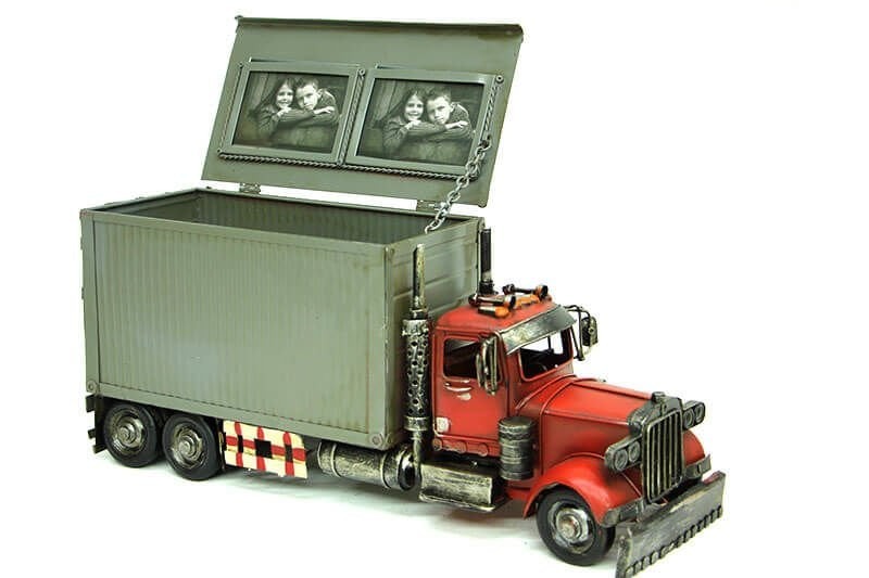 Resim Çerçeveli El Yapımı Metal Tır