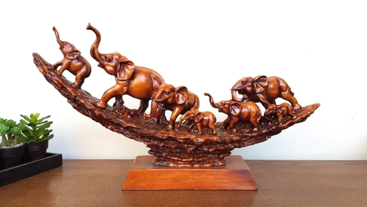 7'li Fil Ailesi Biblo